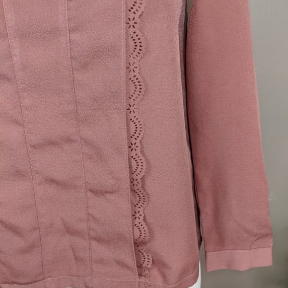 Tank Girl Rosy Pink popover blouse with ruffle detail - Picture 3 of 9